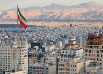 Gazeteci Hiva Zarie: İran’da Kürtlere baskı arttı