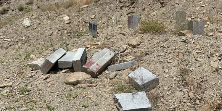 Kimsesizler mezarlığındaki 9 cenaze teşhis edilmeyi bekliyor