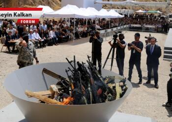 Dağdan inmek, silah yakmak