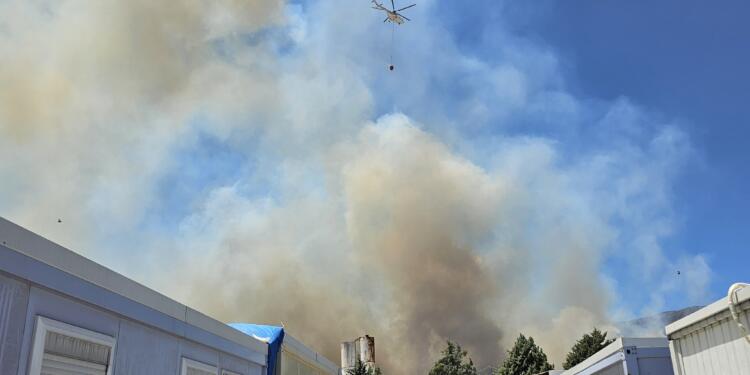Antakya ve İzmir’de yangınlar sürüyor