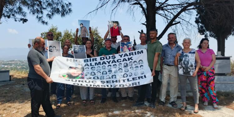 Suruç Katliamı’nda yitirilenler anıldı: Düşleri yarım kalmayacak