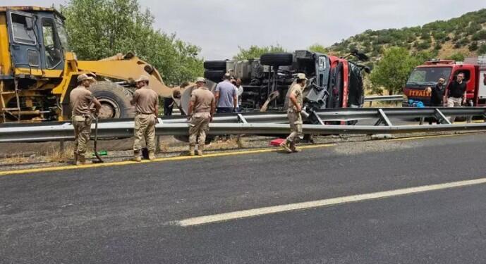 Kazada yaralanan itfaiye personeli yaşamını yitirdi