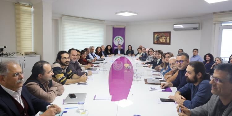 İmralı’ya gidecek heyet belirlenecek, koordinasyon kurulacak