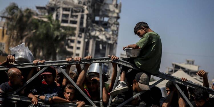 Gazze’de son 24 saatte 6 Filistinli açlıktan hayatını kaybetti!