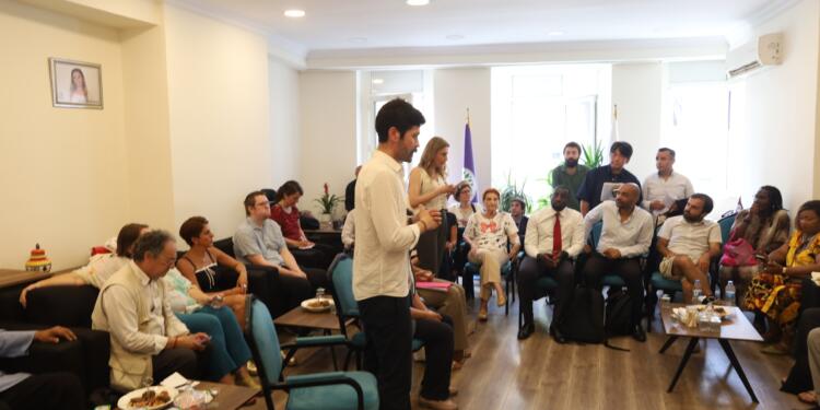 Avrupa heyeti DEM Parti’yi ziyaret etti