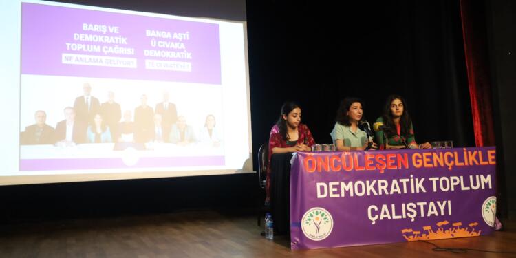 Gençlik Çalıştayı: Demokratik Modernite özgürleşmektir