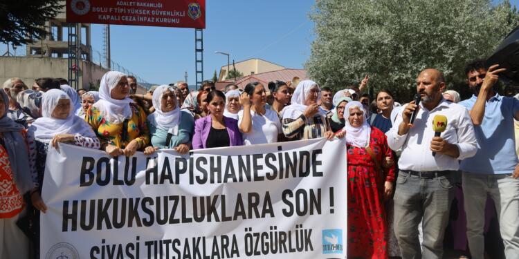 Bolu Cezaevi önünde eylem: Hukuksuzluğa son verin!
