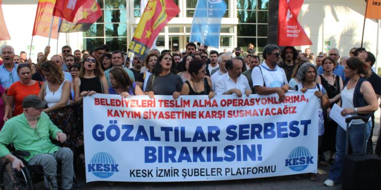 KESK İzmir Şubeler Platformu’ndan gözaltı protestosu
