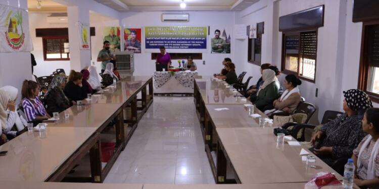 Qamişlo’da Suriye’nin geleceğinde kadının rolü tartışıldı