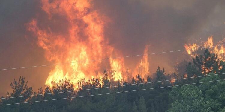 Karabük’te yangın yayıldı, 14 köy boşaltıldı