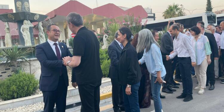 Törene katılacak heyet sınırdan geçti