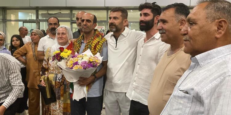 Sedat Alçiçek 16 yıl sonra Amed’de coşkuyla karşılandı