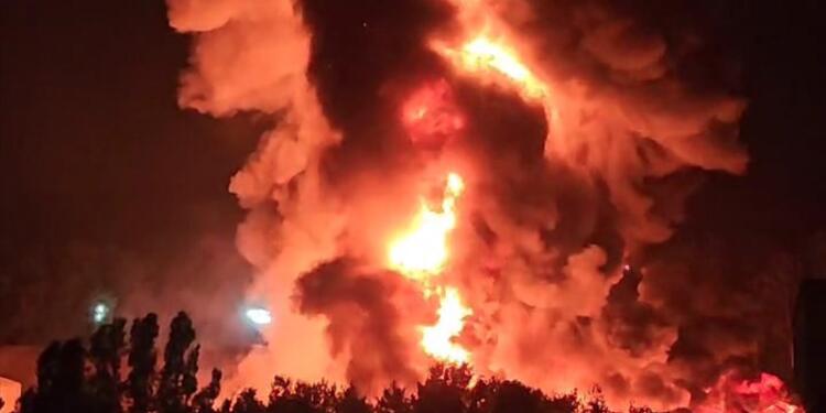 İstanbul’da bir fabrikada yangın çıktı