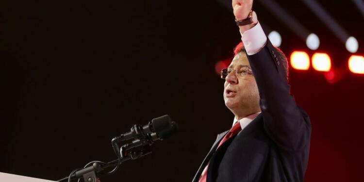 İmamoğlu’nun diplomasının iptaline dair yürütmeyi durdurma talebi reddedildi