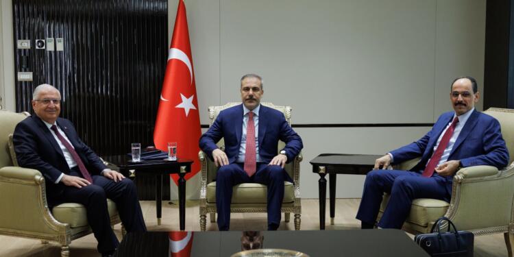 İki bakan ve MİT Başkanı ‘süreç’ gündemiyle toplandı