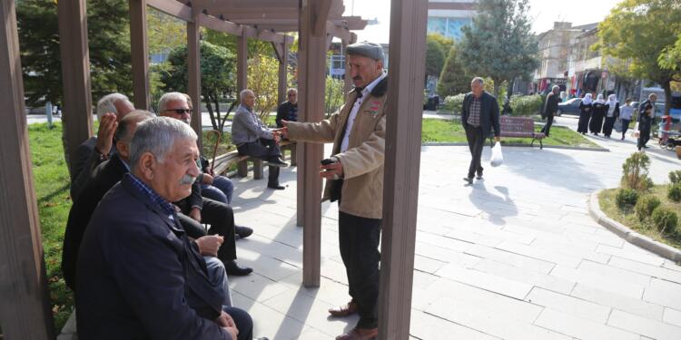 Emekliler için zam oranı 16,67 oldu