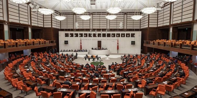 Meclis’te 8 komisyon tatilde de çalışacak