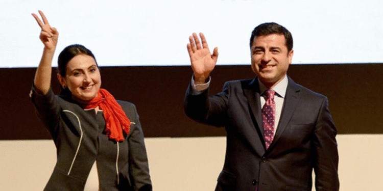 DEM Parti: Mahkeme açıkça suç işliyor