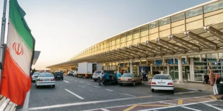 İran, ateşkesin ardından hava sahasını uçuşlara açtı