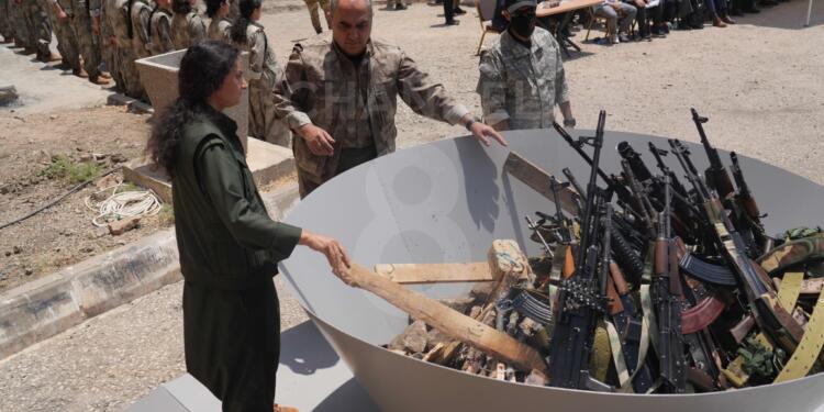 Besê Hozat silah bırakma töreninde