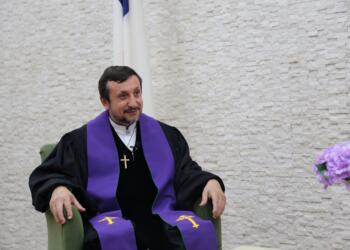 Wan Uluslararası Kilisesi Rahibi: Kiliseler de sürece dahil edilmeli