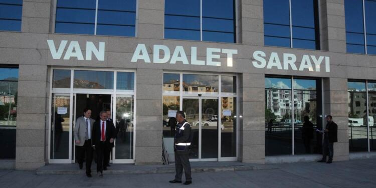 Wan’da bir akademisyen tutuklandı