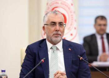 Hükümetin memur ve memur emeklisine ilk zam teklifi belli oldu