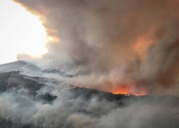Gelibolu’daki yangın devam ediyor: 5 köy tahliye edildi