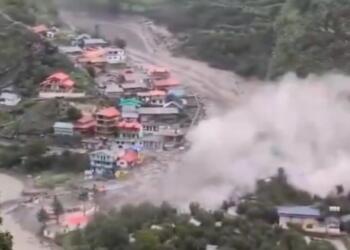 Hindistan’da sel: 100 kişi kayıp, 4 kişi yaşamını yitirdi