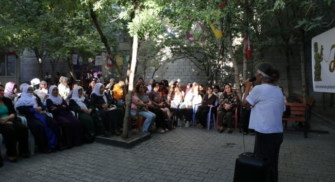 Wan’da Jineolojî Akademisi ve TJA öncülüğünde atölye