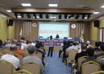 Wan’da 1 Eylül paneli: Öcalan’ın özgürlüğü için adım atılmalı