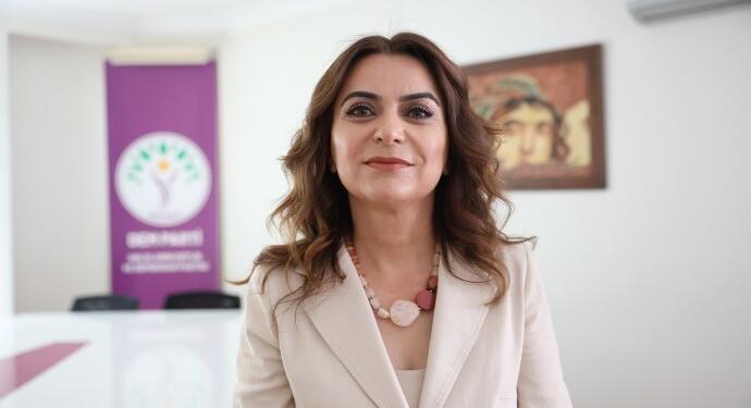 ‘Öcalan tecride rağmen çözüm aklı geliştirmeye çalışıyor’