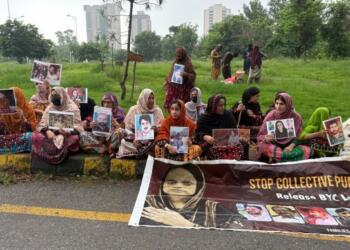 Kadınlar tüm Beluc halkı için direniyor