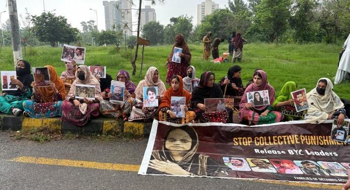 Kadınlar tüm Beluc halkı için direniyor