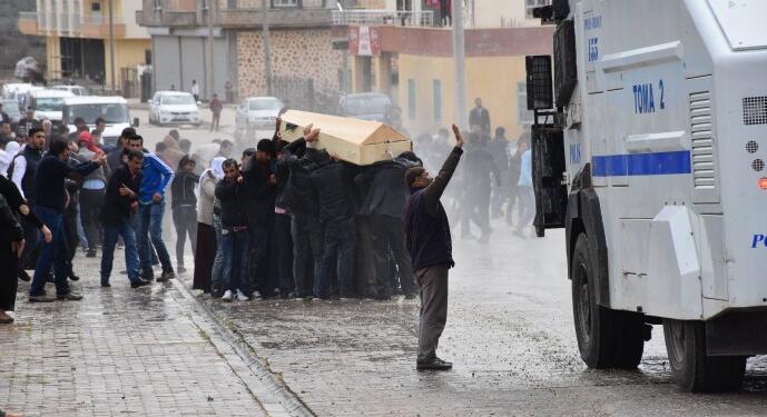 ‘Taziyelerin engellemek dinen de hukuken de suçtur’