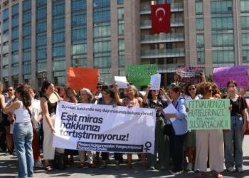 Kadınlar Diyanet hakkında suç duyurusunda bulundu