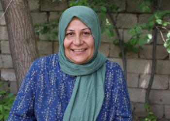 Şair Hanım Yıldırım: Eşitlik anadil ile başlar