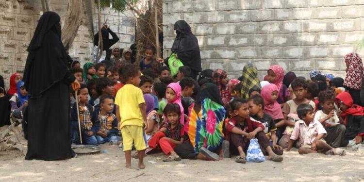 Husilerin yardımları engellemesi krizi derinleştiriyor
