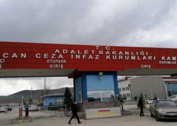 Sincan’daki kadın tutsaklardan komisyonda Kürtçe’nin engellenmesine tepki