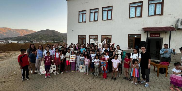 Bulam’da kadın ve çocuk buluşması: Sanatla güçlendiler