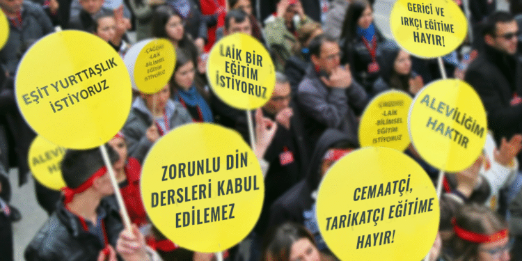 Eşit yurttaşlık yerine ‘kardeşlik’: Alevi toplantısında talepler gündeme alınmadı