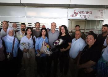 32 yıl sonra tahliye olan Akengin coşkuyla karşılandı