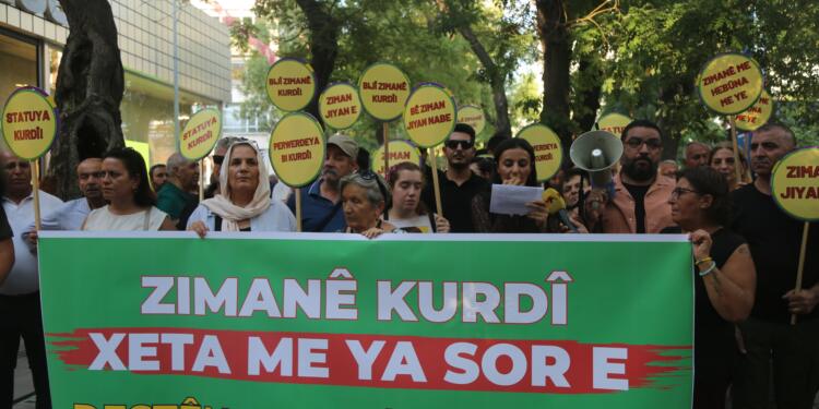 İzmir Valiliği ve belediyesine Avesta Dil ve Kültür Derneği çağrısı