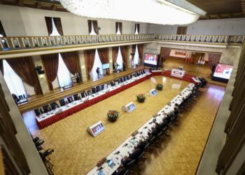 Beştaş Komisyonda konuştu: Umut hakkı uygulanmalı