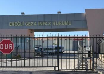 Hasta tutsak jandarmanın gözü önünde hastanede saldırıya uğradı