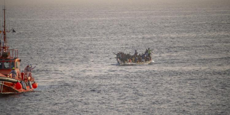 Göçmenleri taşıyan tekne battı: 49 ölü, 100’ü aşkın kişi kayıp