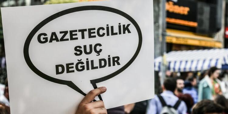 AYM 11 gazeteci hakkında ihlal kararı verdi