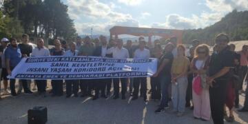 Ahmet Karagöz: Suriye’nin sahil kentlerine insani yardım koridoru açılsın