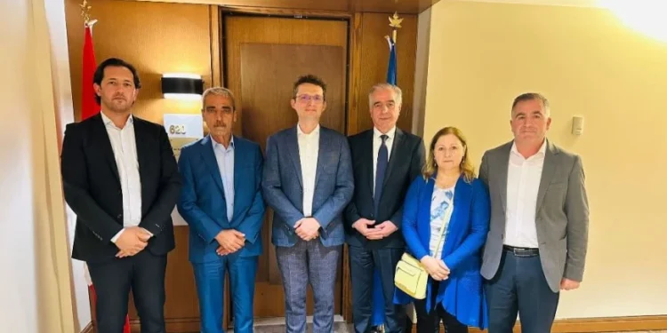 KNK Eş Başkanı Karamus Kanada Parlamentosu Başkan yardımcısıyla görüştü