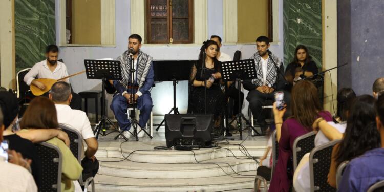 İzmir’de Özgür Kültür Sanat Derneği açıldı